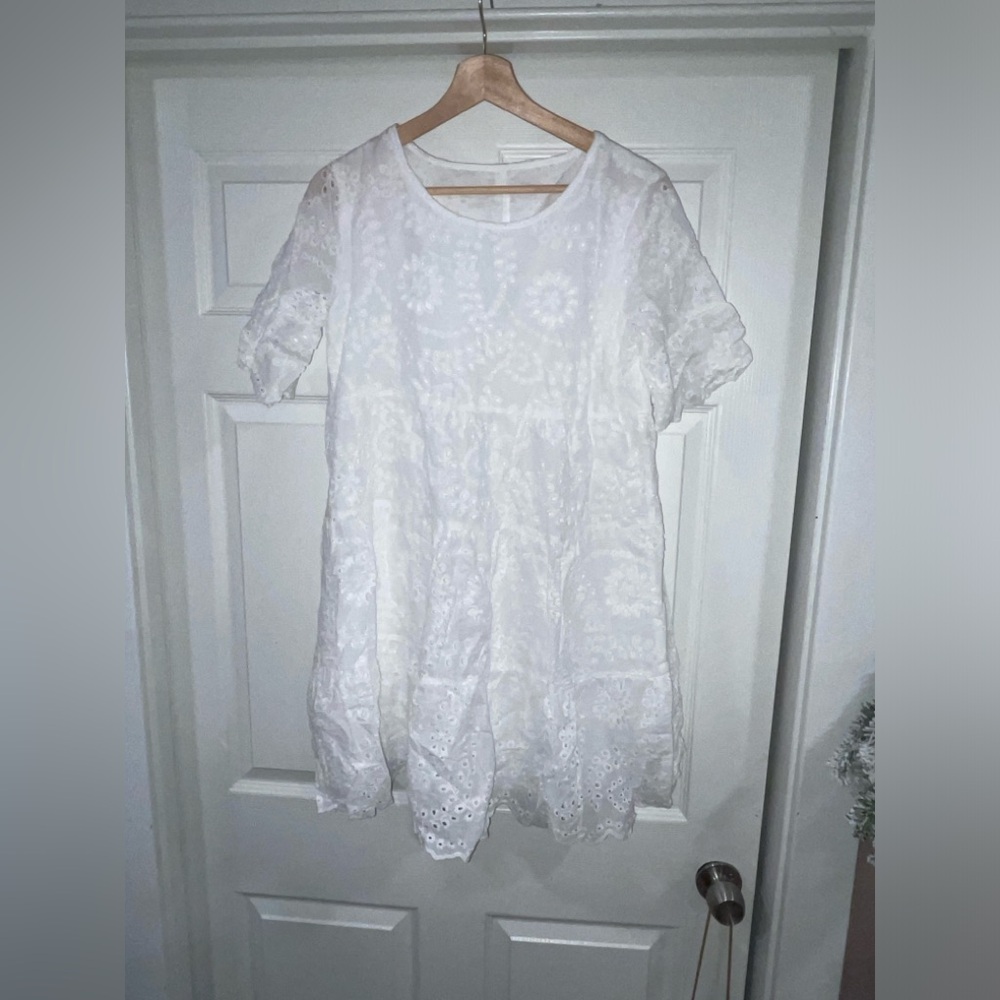 SHEIN LUNE Plus Eyelet Embroidery Ruffle Hem Smock Dress - Picture 9 of 10